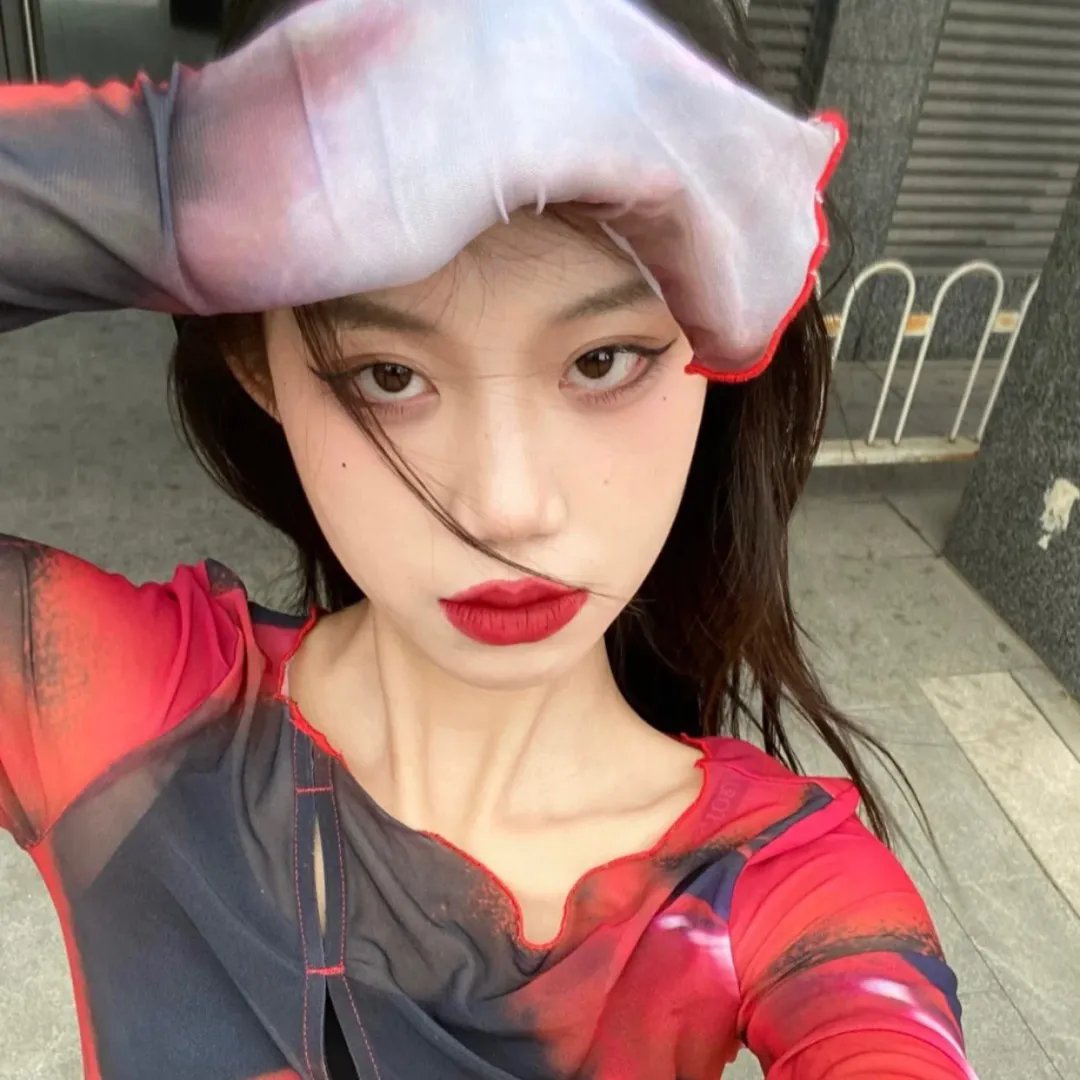怪诞女孩